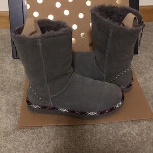 UGG Boots Sz 9 Grey